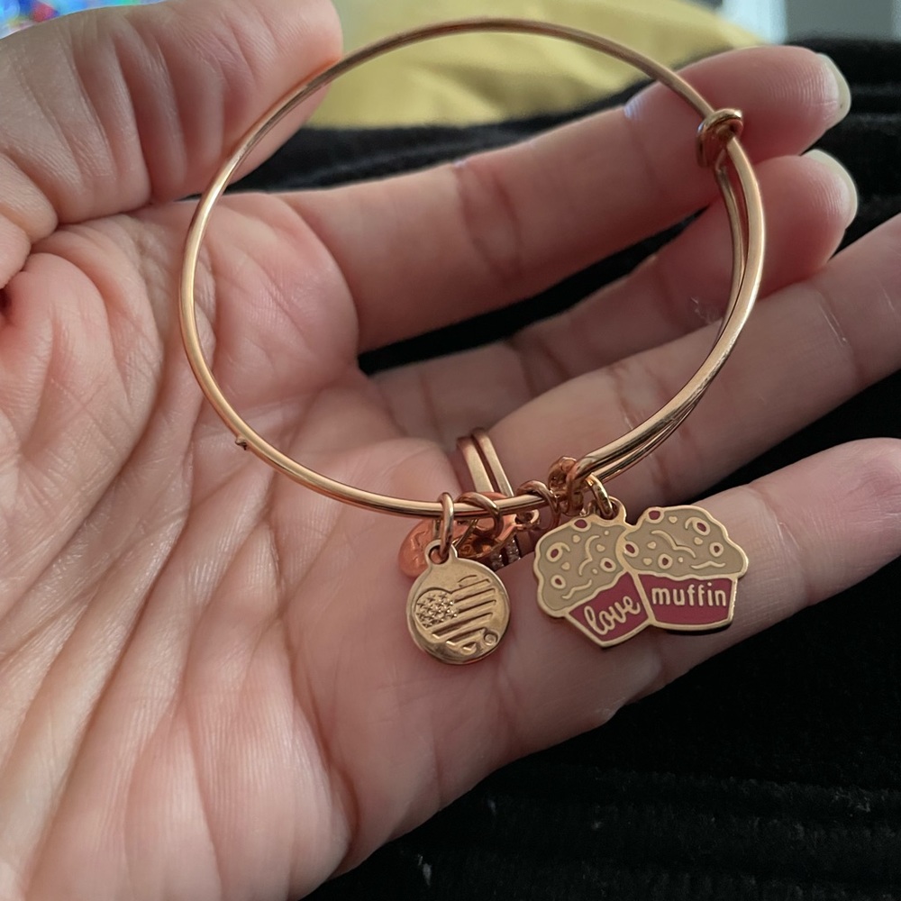 Rose gold Alex and ani “love muffin” bracelet- only worn once